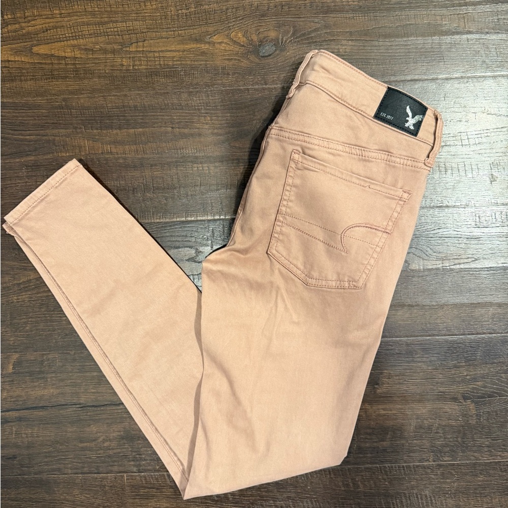 American Eagle Outfitters
Super Stretch Jeggings
Dusty Rose 
Size 4